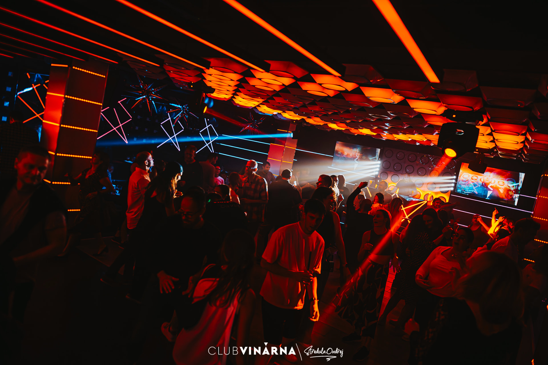 Atmosféra Clubu Vinárna